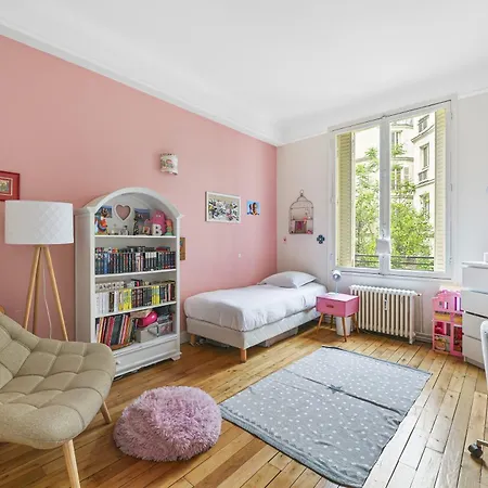 Veeve - Gardenside Glamour Apartment Paris